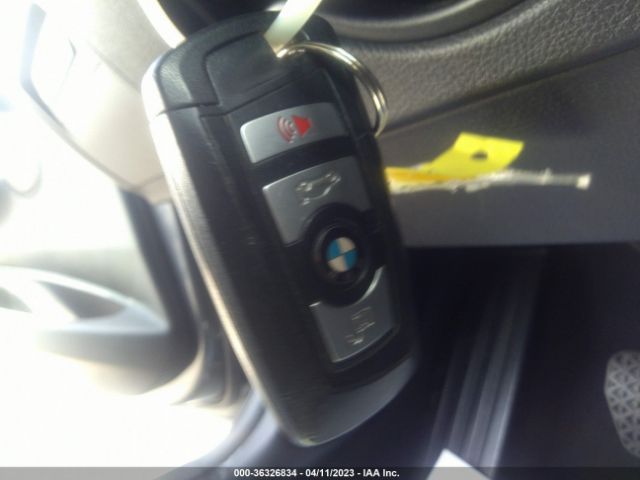 WBA8A9C58JAH12649 BMW 3 Series 320i