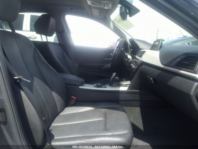 WBA8A9C58JAH12649 BMW 3 Series 320i