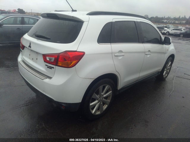 4A4AR4AU5EE013252 Mitsubishi Outlander Sport Se