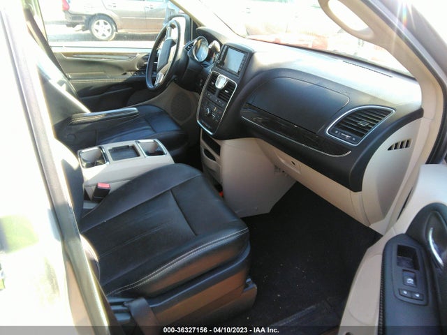 2C4RC1BG8GR299283 Chrysler Town & Country Touring