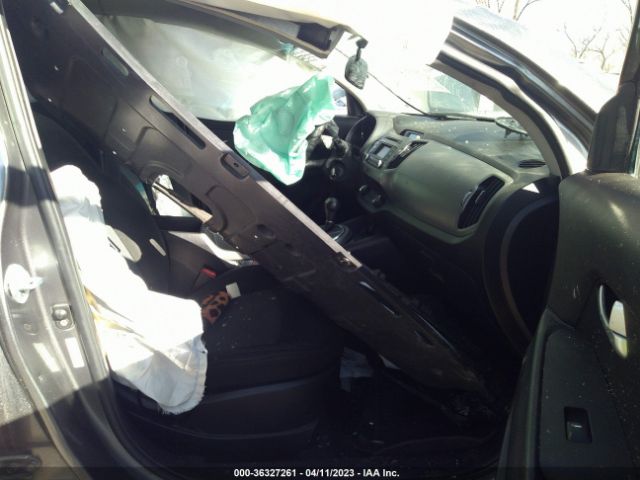 KNDPBCAC2G7877660 KIA Sportage Lx