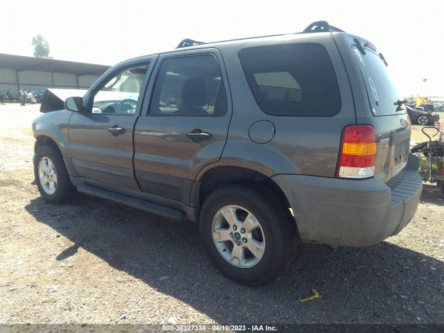 2005 FORD ESCAPE XLT VIN: 1FMYU03195KA75511