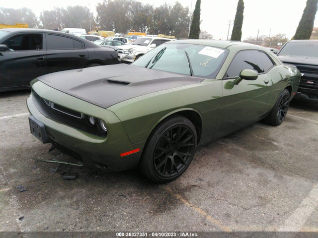Dodge Challenger Sxt 2018 2C3CDZAG1JH287075 Image 2