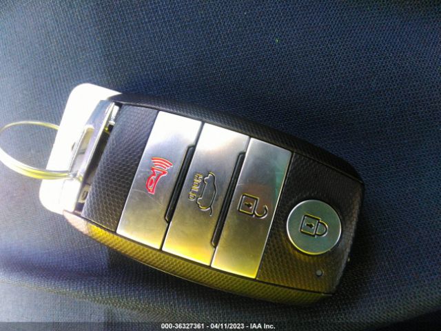 KNDJX3AA1H7499208 KIA Soul !