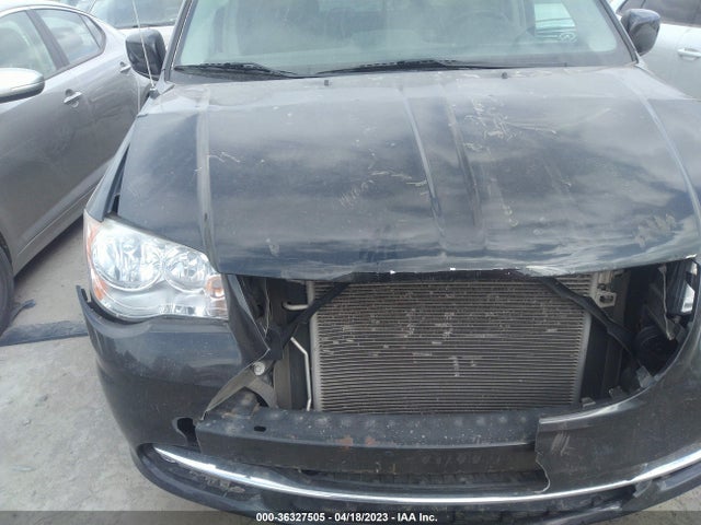 2C4RC1BG0ER443289 Chrysler Town & Country Touring
