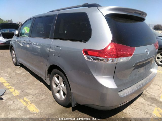 5TDKK3DC5ES430362 Toyota SIENNA LE