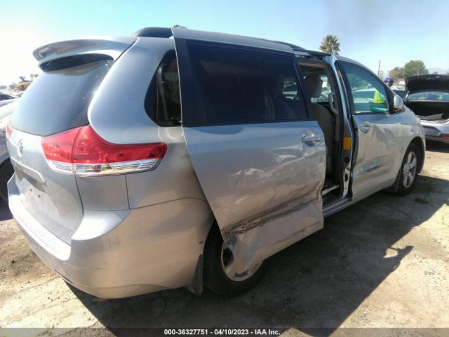 5TDKK3DC5ES430362 Toyota SIENNA LE