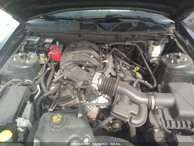 2014 FORD MUSTANG V6 VIN: 1ZVBP8AM4E5319137