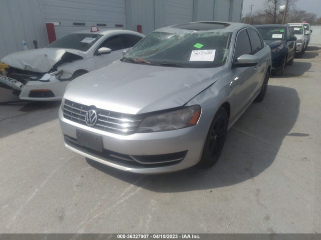 1VWBV7A34FC095520 Volkswagen Passat 2.0l Tdi Se W/sunroof