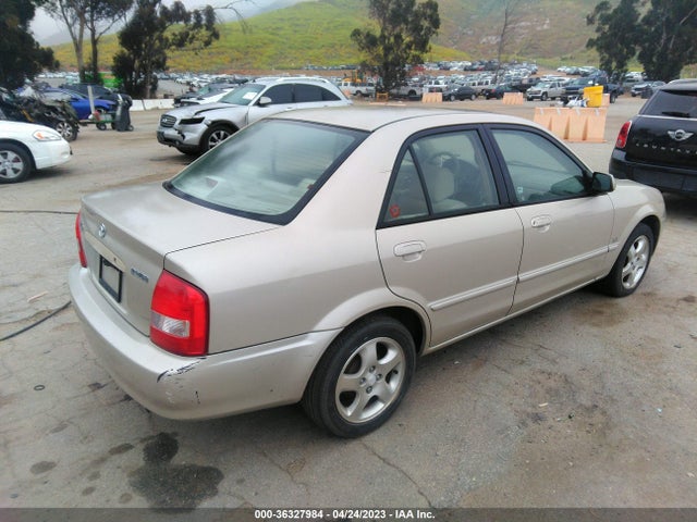 2001 MAZDA PROTEGE LX/ES VIN: JM1BJ226710456985