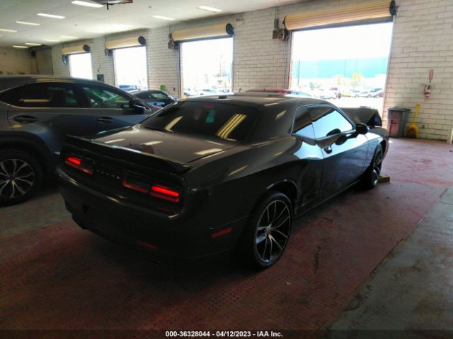 2C3CDZAG2JH231842 Dodge Challenger Sxt