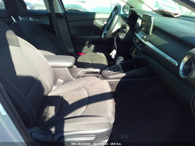 2019 KIA FORTE LXS VIN: 3KPF24AD1KE007398