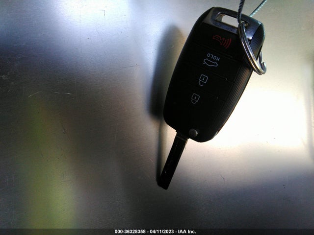 KIA Optima Lx 2015 KNAGM4A73F5546709 Image 3