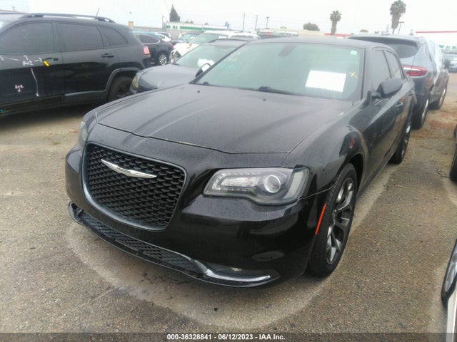 Chrysler 300 300s 2018 2C3CCABG2JH313931 Image 2