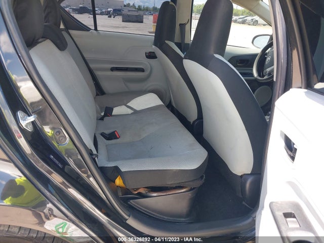 Toyota Prius C One/three/two/four 2014 JTDKDTB3XE1066241 Image 9