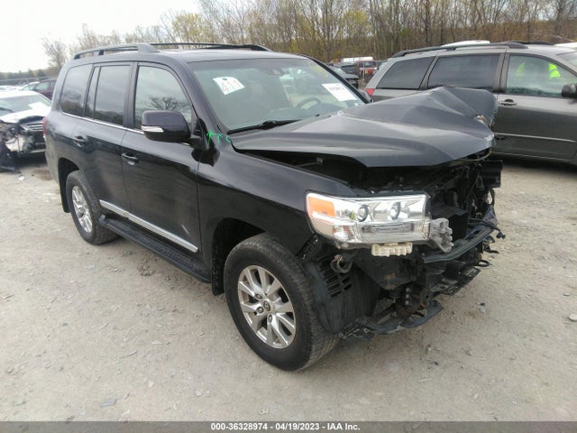 2018 Toyota Land Cruiser, VIN: JTMCY7AJ0J4072381