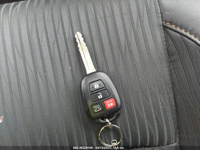 Toyota Highlander Le 2018 5TDZZRFH3JS249681 Image 3