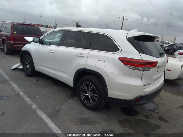 Toyota Highlander Le 2018 5TDZZRFH3JS249681 Image 4