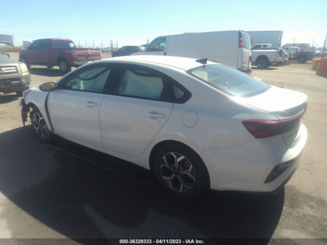 3KPF24AD2ME269756 KIA Forte Lxs