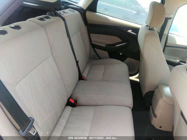 Ford FOCUS SE 2015 1FADP3K20FL324477 Image 9