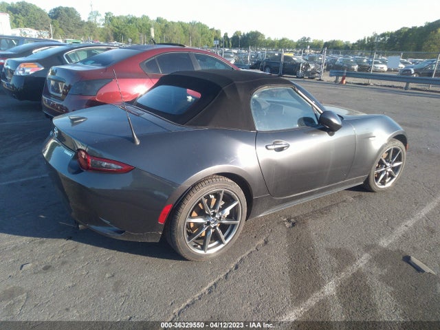 2021 Mazda MX-5 Miata, VIN: JM1NDAD70M0451426