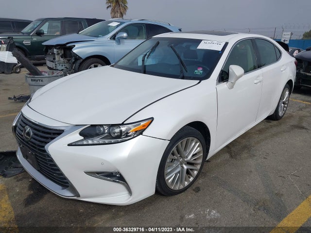 JTHBK1GG7G2215111 Lexus ES 350