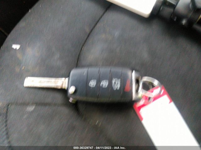 KNDJP3A56E7107435 KIA SOUL +