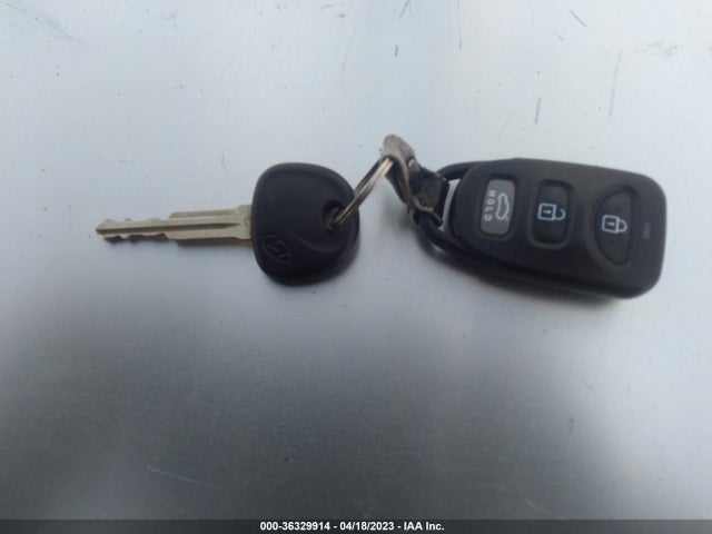 Hyundai ELANTRA SE 2017 5NPD74LF2HH070473 Image 3