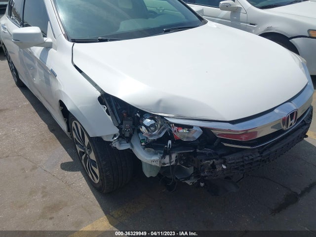 2017 Honda Accord, VIN: JHMCR6F53HC019210