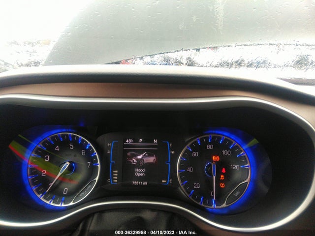 2C4RC1BG5HR576635 Chrysler Pacifica Touring-l