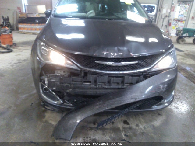 2C4RC1BG8HR833660 Chrysler Pacifica Touring-l