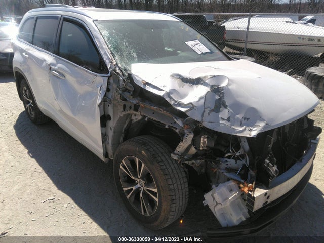 2016 TOYOTA HIGHLANDER XLE VIN: 5TDJKRFH4GS296390