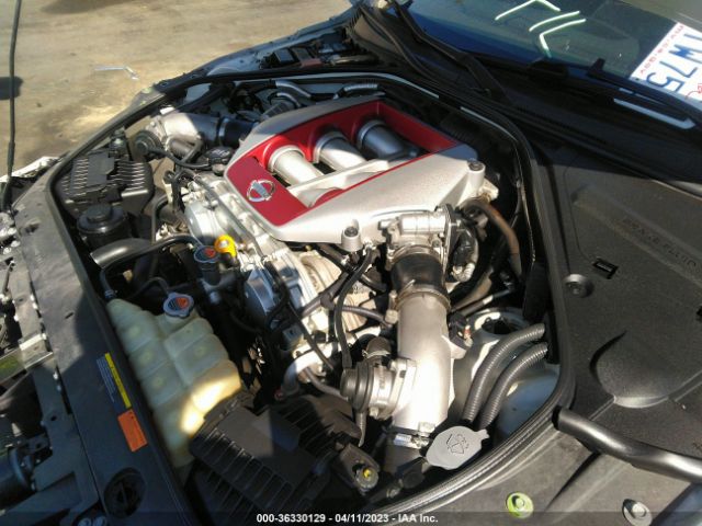 JN1AR5EG8EM110004 Nissan Gt-r Track Edition