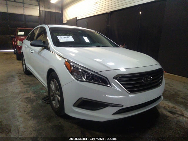 2016 5NPE24AF9GH300823 main image