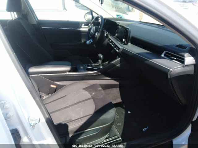 5XXG14J24MG010067 KIA K5 LXS