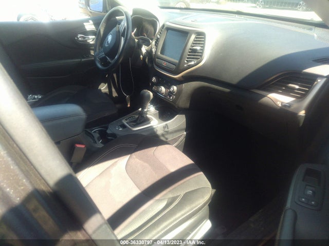 1C4PJMCB0FW651523 Jeep Cherokee Latitude