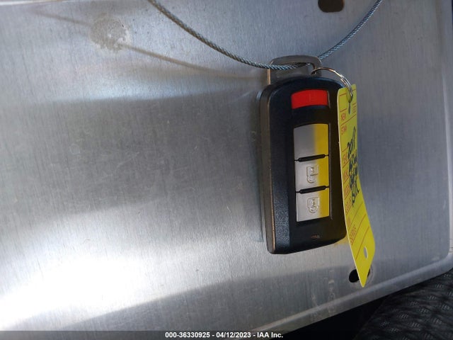 JA4AZ3A3XJZ025404 Mitsubishi Outlander Es/se/sel/le