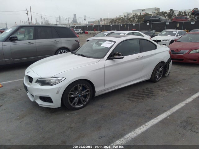 BMW 2 Series M235i 2015 WBA1J7C57FV253598 Image 2