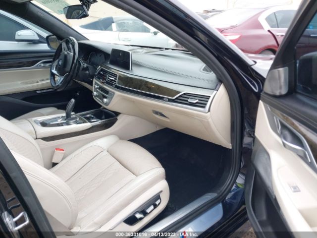WBA7F0C59GGM20391 BMW 7 Series 750i