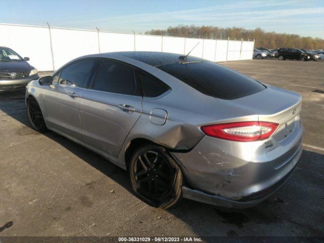 3FA6P0H75FR227576 Ford FUSION SE