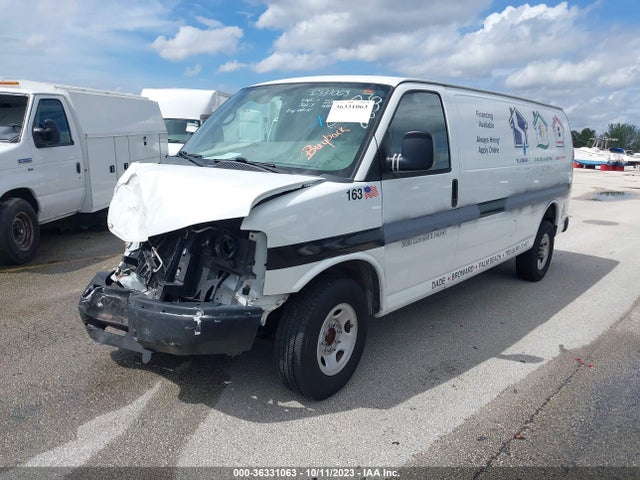 Chevrolet EXPRESS CARGO VAN 2014 1GCWGGBA3E1146835 Image 2
