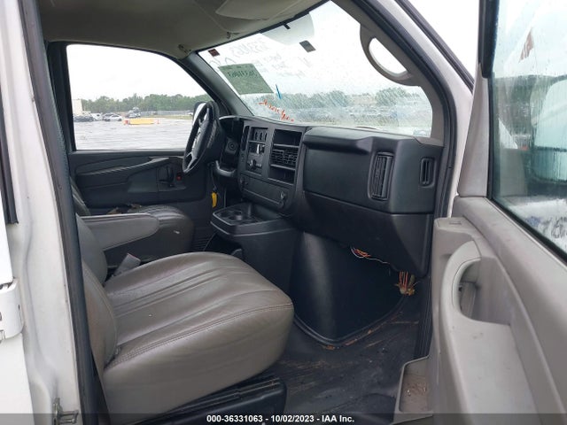 Chevrolet EXPRESS CARGO VAN 2014 1GCWGGBA3E1146835 Image 5