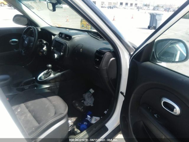 KNDJP3A59J7580529 KIA SOUL +