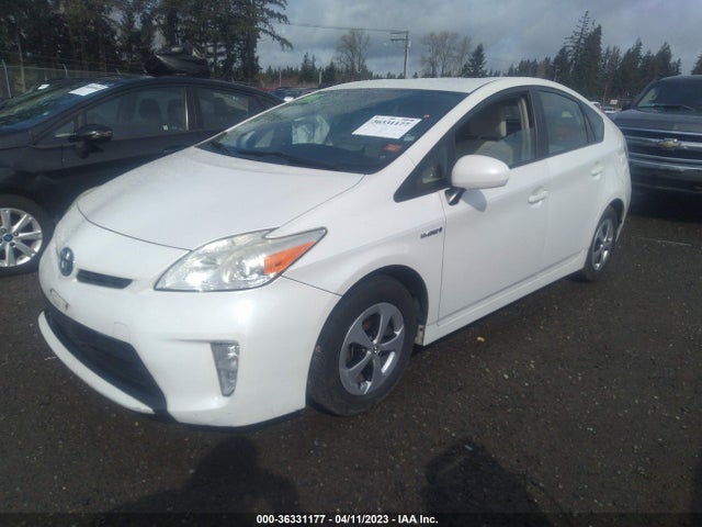 Toyota Prius Four/five/three/one/two 2014 JTDKN3DU7E0370443 Image 2