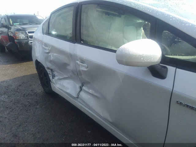 Toyota Prius Four/five/three/one/two 2014 JTDKN3DU7E0370443 Image 6