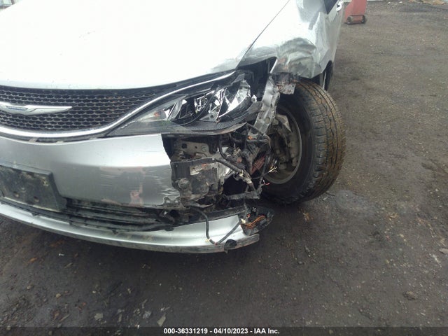 2C4RC1DG1HR511259 Chrysler Pacifica Touring