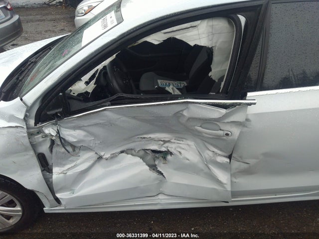 3VW167AJ8HM333491 Volkswagen Jetta 1.4t S
