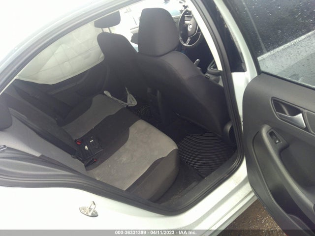 3VW167AJ8HM333491 Volkswagen Jetta 1.4t S