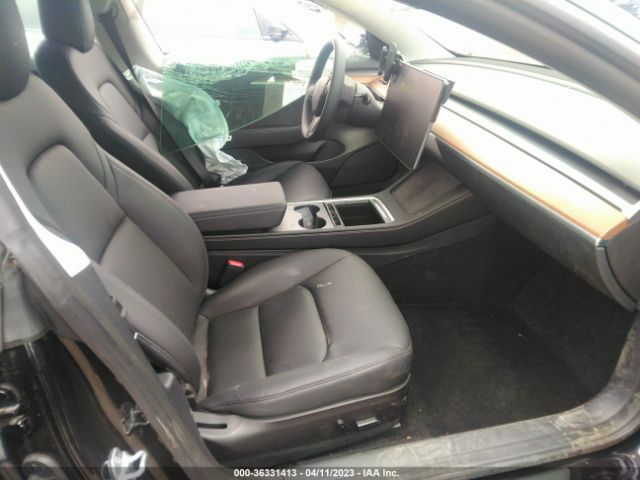 5YJ3E1EA8NF352239 Tesla MODEL 3