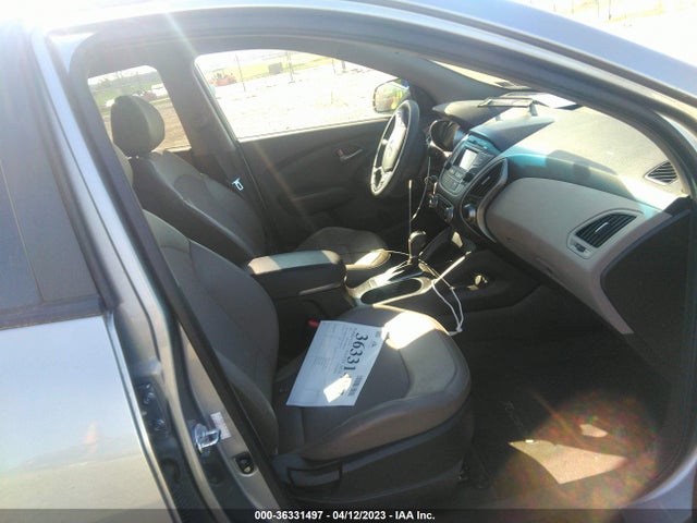 2015 Hyundai Tucson, VIN: KM8JTCAF2FU087428